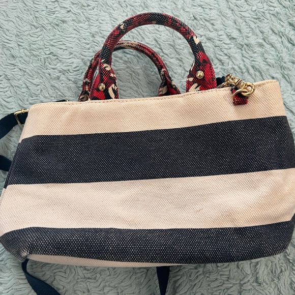 Tommy Hilfiger Small Tote Crossbody - Picture 11 of 11